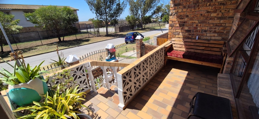 3 Bedroom Property for Sale in Gelvandale Eastern Cape
